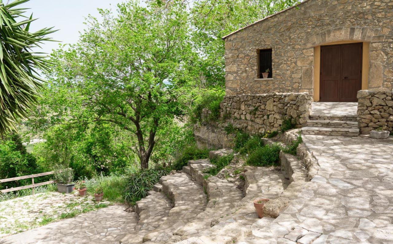Vakantieboerderij Casale Ginisara *